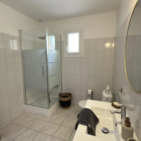 Mayssa Apparte Apartment Serignan